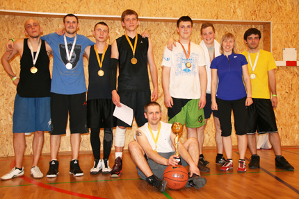 Баскетбольный чемпионат - 2013